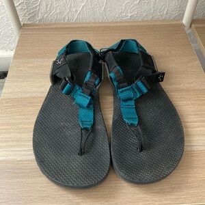 Bedrock Cairn Pro II Adventure sandals women’s 9